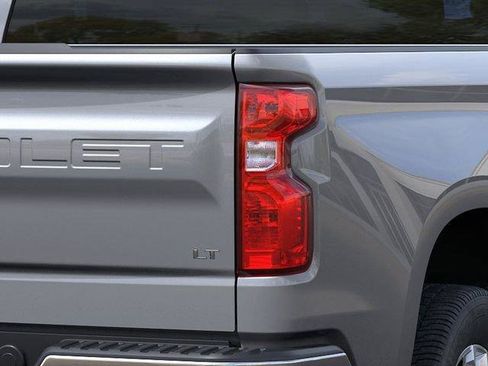 New 2026 Chevrolet Silverado 1500 LT w/ Z71 Off-Road Package AWD/4WD image 11