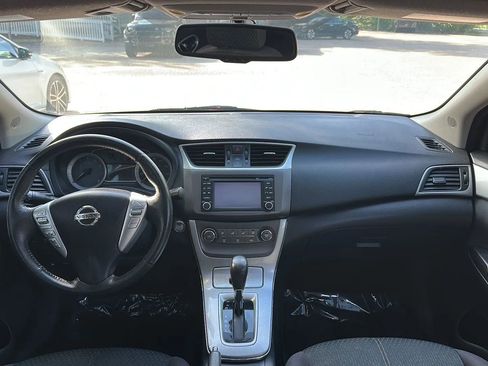 Used 2013 Nissan Sentra SR w/ Premium Pkg FWD image 25