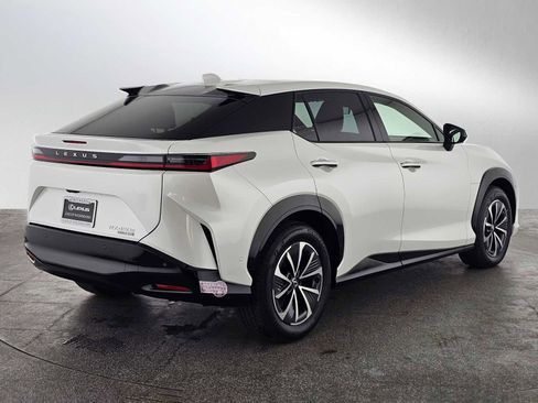 Certified 2023 Lexus RZ 450e Premium w/ Technology Package AWD/4WD image 3