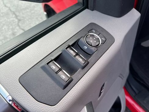 Used 2018 Ford F150 XLT w/ Equipment Group 302A Luxury AWD/4WD image 13