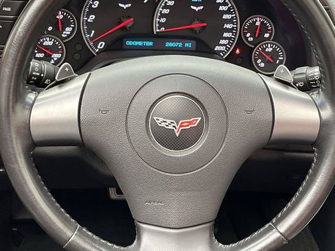 Used 2006 Chevrolet Corvette Convertible w/ Preferred Equipment Group RWD image 12