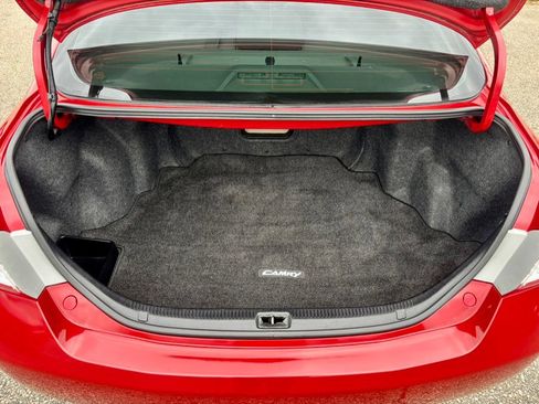 Used 2011 Toyota Camry LE image 27