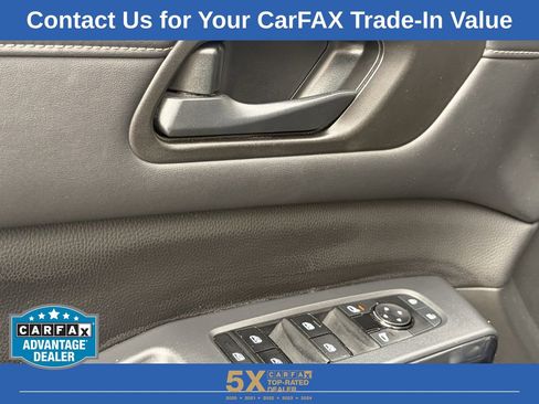 Used 2023 Nissan Pathfinder S image 27