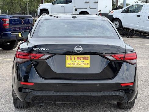 Used 2025 Nissan Sentra SV FWD image 24