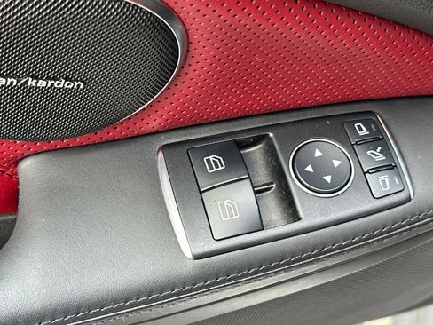 Used 2016 Mercedes-Benz SLK 300 image 13