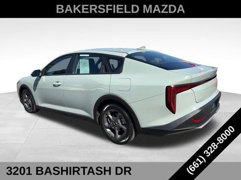 Used 2025 Kia K4 FWD image 3