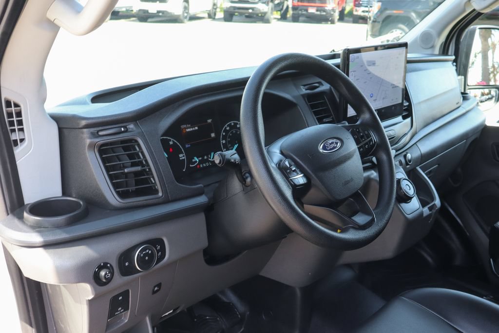 Used 2022 Ford E-Transit Medium Roof RWD image 26