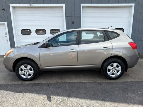 Used 2010 Nissan Rogue S image 7