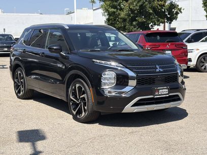 Used 2024 Mitsubishi Outlander 4WD Plug-In Hybrid