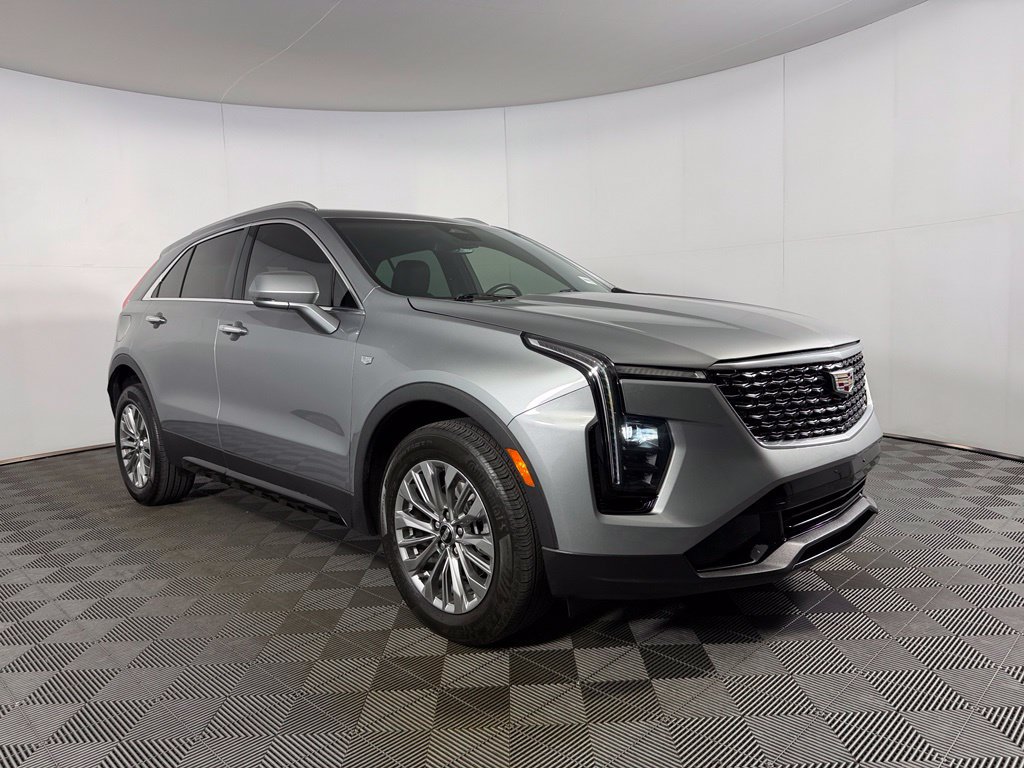 Used 2024 Cadillac XT4 Premium Luxury AWD/4WD image 5