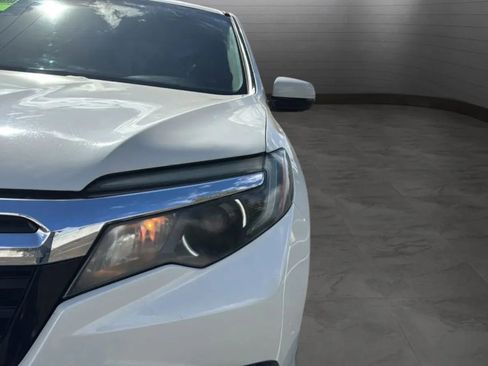 Used 2018 Honda Ridgeline Sport image 33