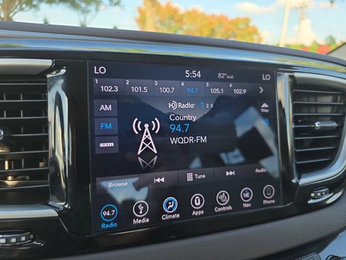 Used 2019 Chrysler Pacifica Touring-L w/ Advanced Safetytec Group FWD image 22