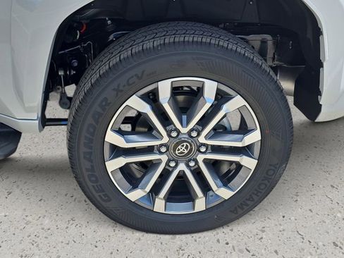 New 2026 Toyota 4Runner Limited AWD/4WD image 34