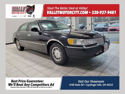 Used 2000 Lincoln Town Car Cartier