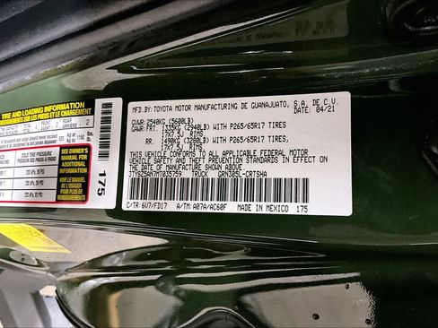 Used 2021 Toyota Tacoma TRD Sport w/ Technology Package image 31