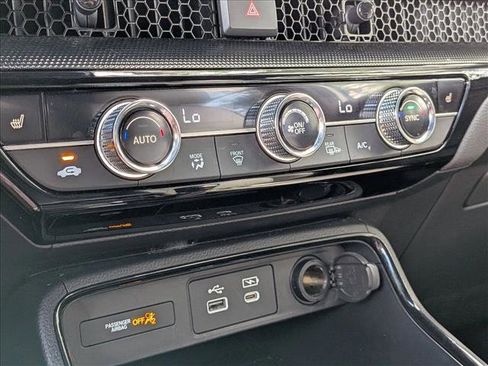 Used 2025 Honda CR-V Sport Touring image 9