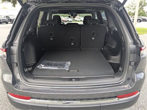 New 2025 Jeep Grand Cherokee Laredo X w/ Luxury Tech Group I image 6