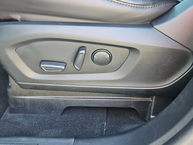Certified 2021 Ford Explorer XLT w/ Equipment Group 202A RWD image 13