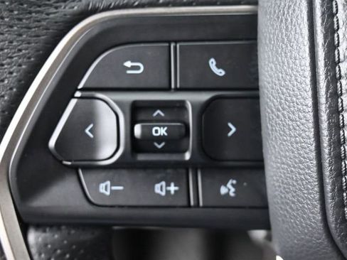 Used 2025 Toyota Tacoma TRD Sport image 17