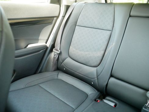 Certified 2021 Kia Seltos EX AWD/4WD image 12