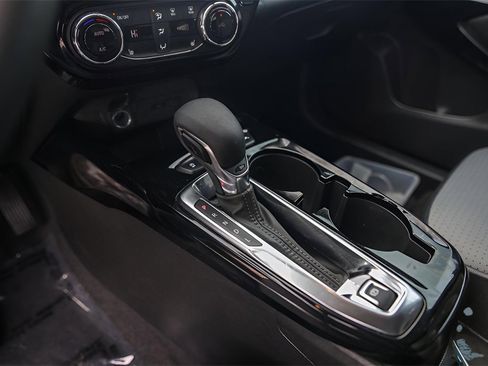 Used 2024 Chevrolet Trax LT w/ Driver Confidence Package image 22