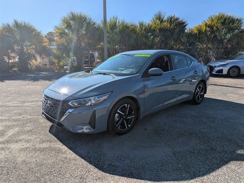 Used 2024 Nissan Sentra SV w/ Lighting Package image 7