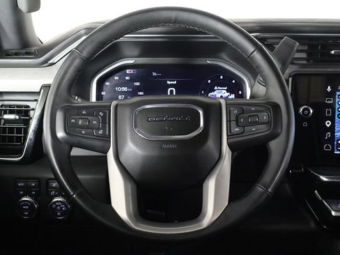 Used 2024 GMC Sierra 2500 Denali w/ Denali Reserve Package AWD/4WD image 36