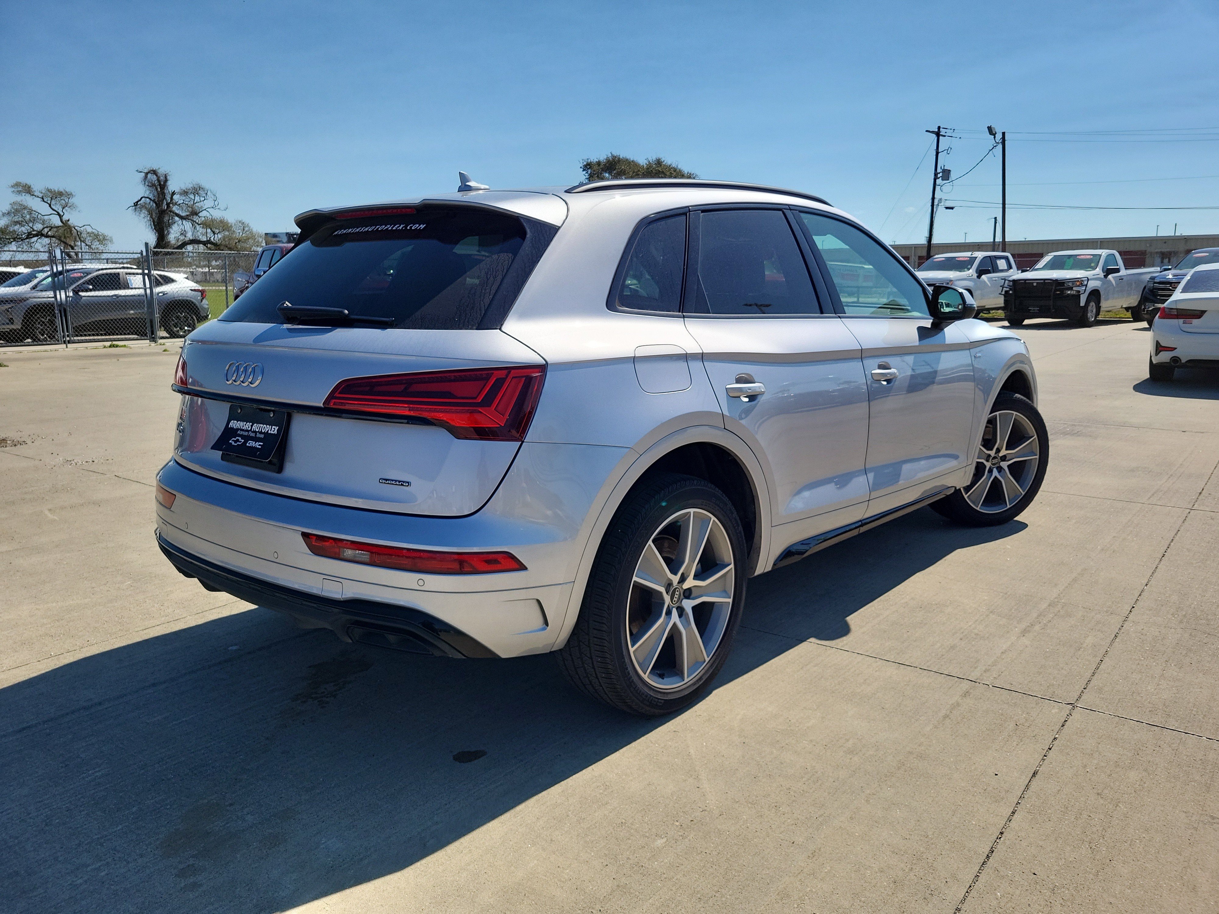 New 2025 Audi Q5 2.0T Premium AWD/4WD image 5