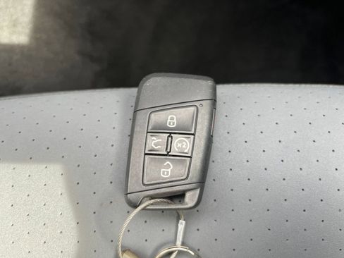 Used 2025 Volkswagen Jetta SE image 21