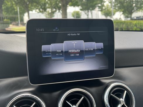 Used 2019 Mercedes-Benz CLA 250 image 25
