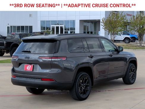 New 2025 Jeep Grand Cherokee L Altitude image 9