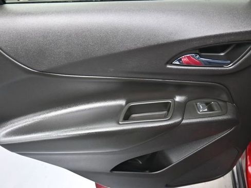 Used 2020 Chevrolet Equinox LT image 19