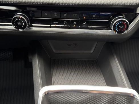 New 2026 Chevrolet Equinox LT w/ LPO, Floor Liner Package image 14