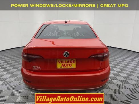 Used 2019 Volkswagen Jetta S w/ Driver Assistance Package image 3