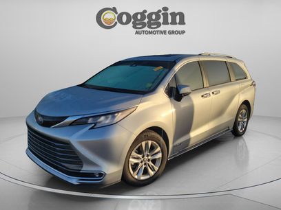 Used 2021 Toyota Sienna Limited