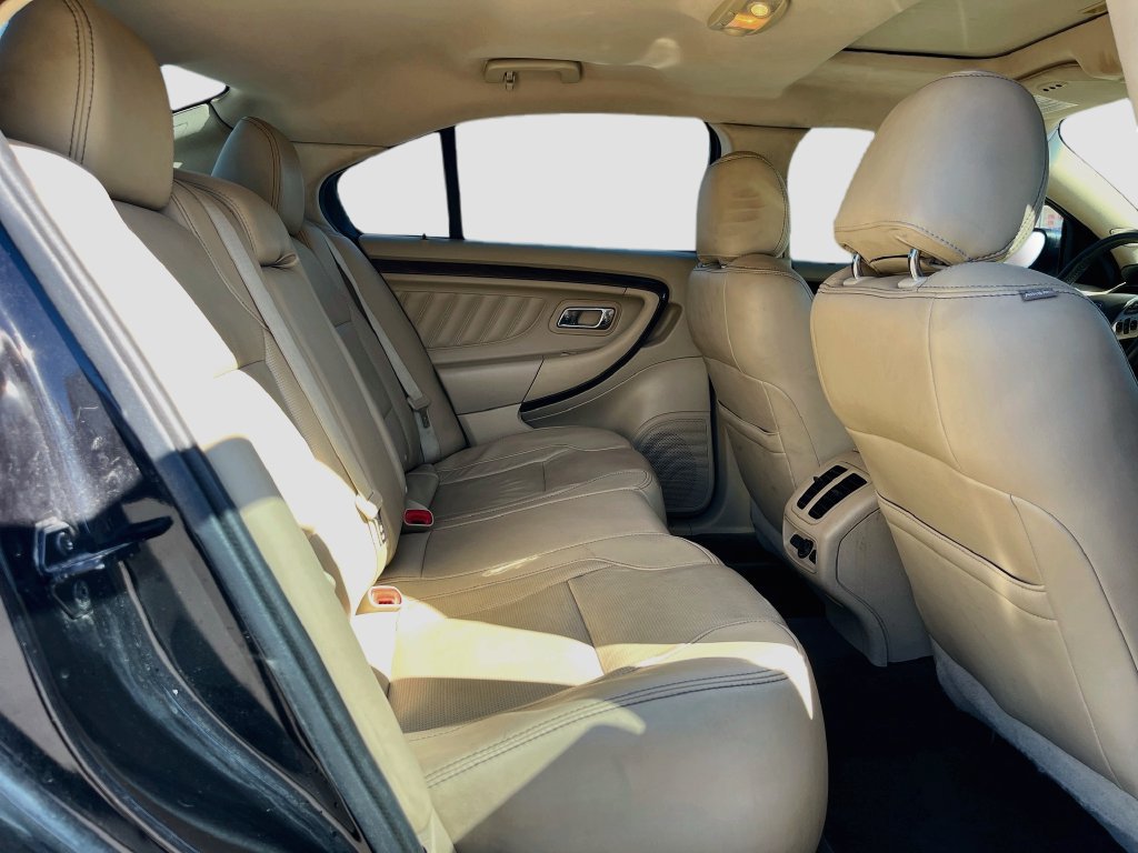 Used 2019 Ford Taurus Limited FWD image 28