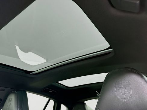 Used 2023 Porsche Panamera Platinum Edition image 25