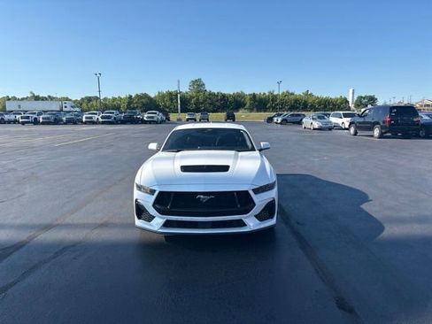 Used 2025 Ford Mustang GT Premium RWD image 5