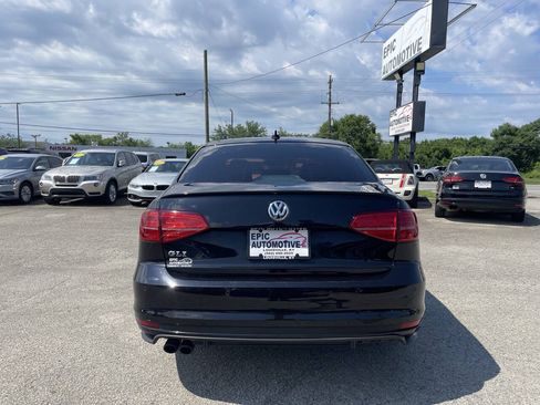 Used 2017 Volkswagen Jetta GLI FWD image 6