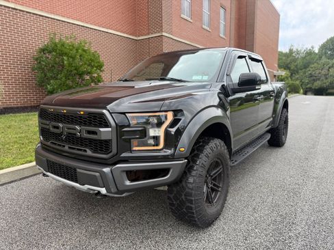 Used 2017 Ford F150 Raptor w/ Equipment Group 802A Luxury AWD/4WD image 1