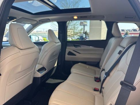 Used 2023 INFINITI QX60 Luxe w/ Cargo Package image 8