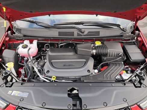 New 2026 Chrysler Pacifica Select w/ S Appearance Package image 19