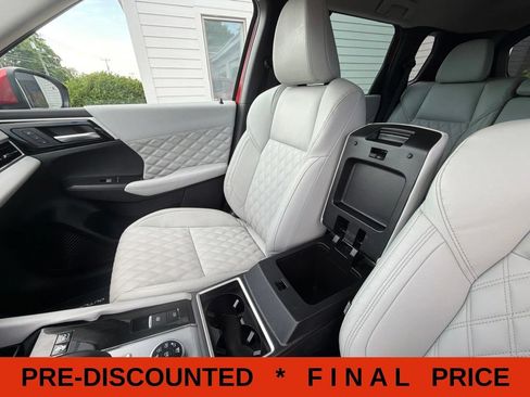 Used 2023 Mitsubishi Outlander SEL AWD/4WD image 41