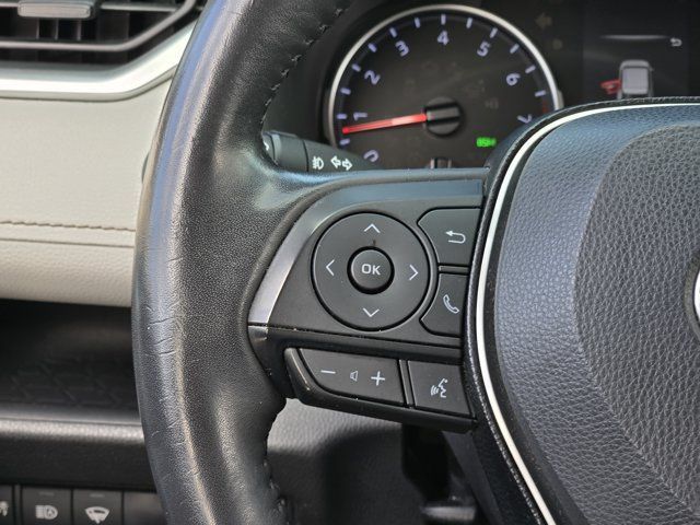 Used 2021 Toyota RAV4 XLE w/ Convenience Package AWD/4WD image 29