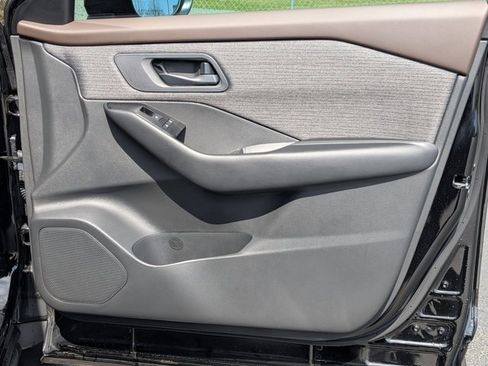 Certified 2023 Nissan Rogue S image 29