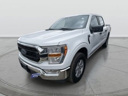 Used 2022 Ford F150 XLT image 2
