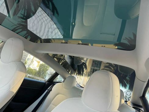 Used 2023 Tesla Model 3 Standard Range RWD image 12