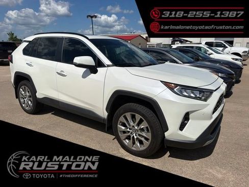 Used 2020 Toyota RAV4 Limited FWD image 1