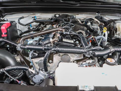 Used 2024 Toyota Tacoma SR5 image 30