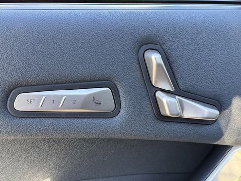 Used 2025 BMW iX xDrive50 w/ Premium Package image 20